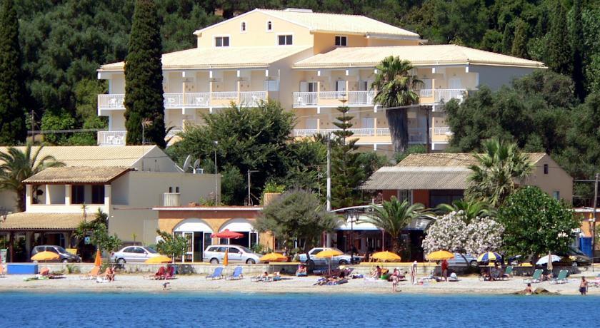 Ipsos Beach Hotel Exterior foto